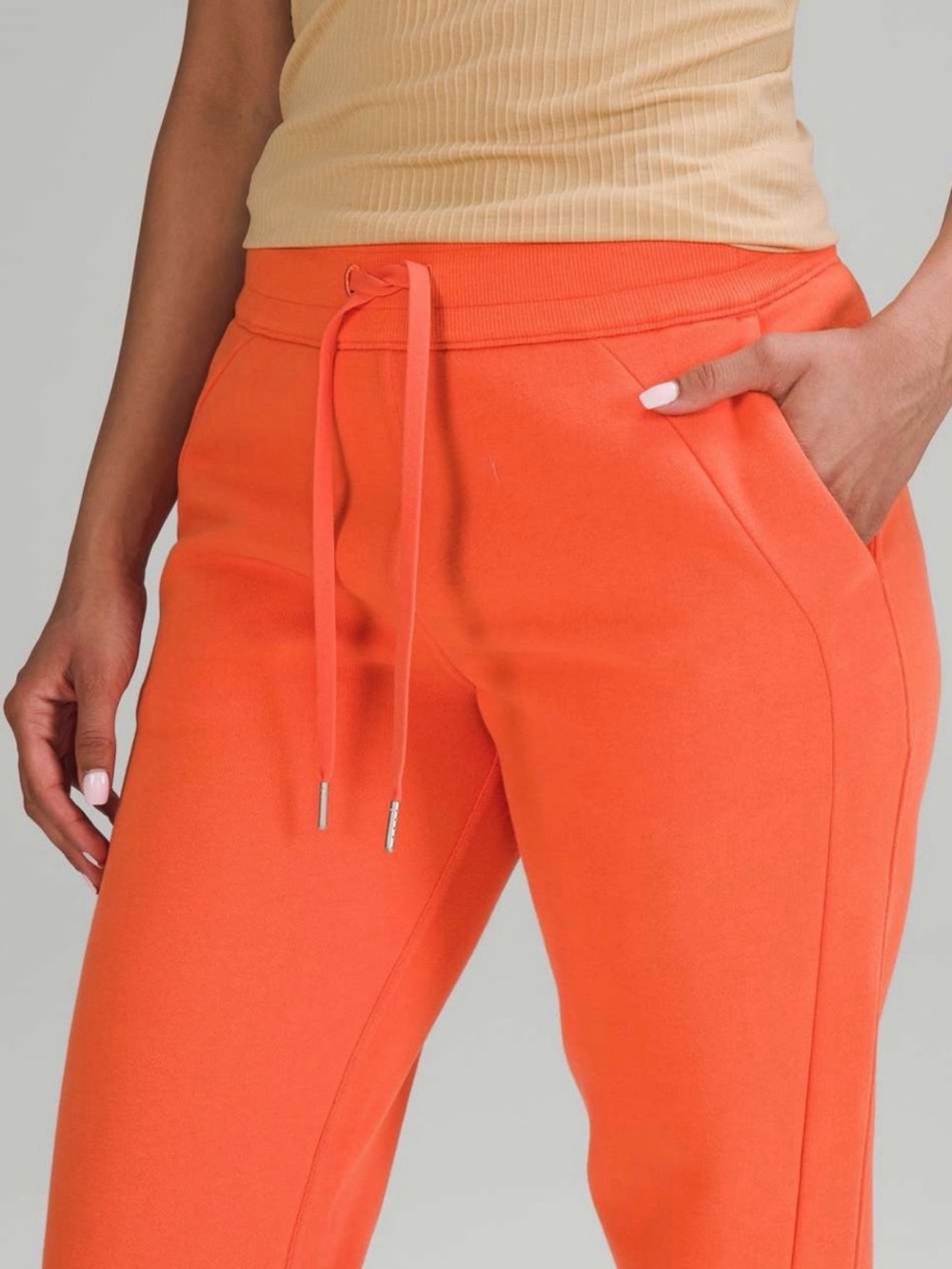 lululemon High-Rise Scuba Jogger in Warm Coral (orange) NEW WITH TAGS ATTACHED - Picture 9 of 12